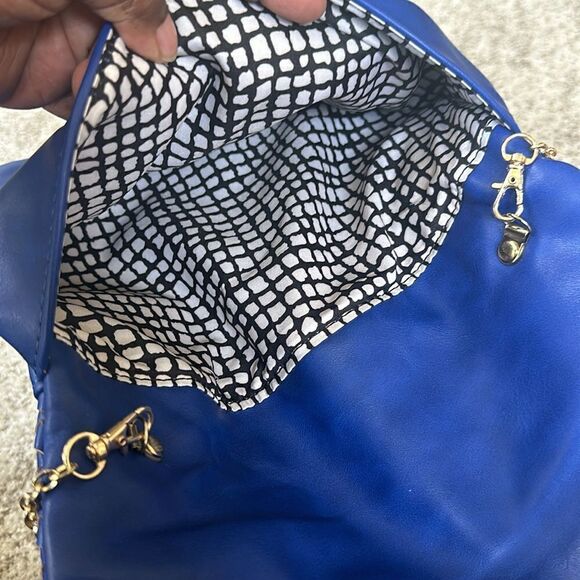 Urban Expressions Clutch/Crossnody Bag - Picture 7 of 9